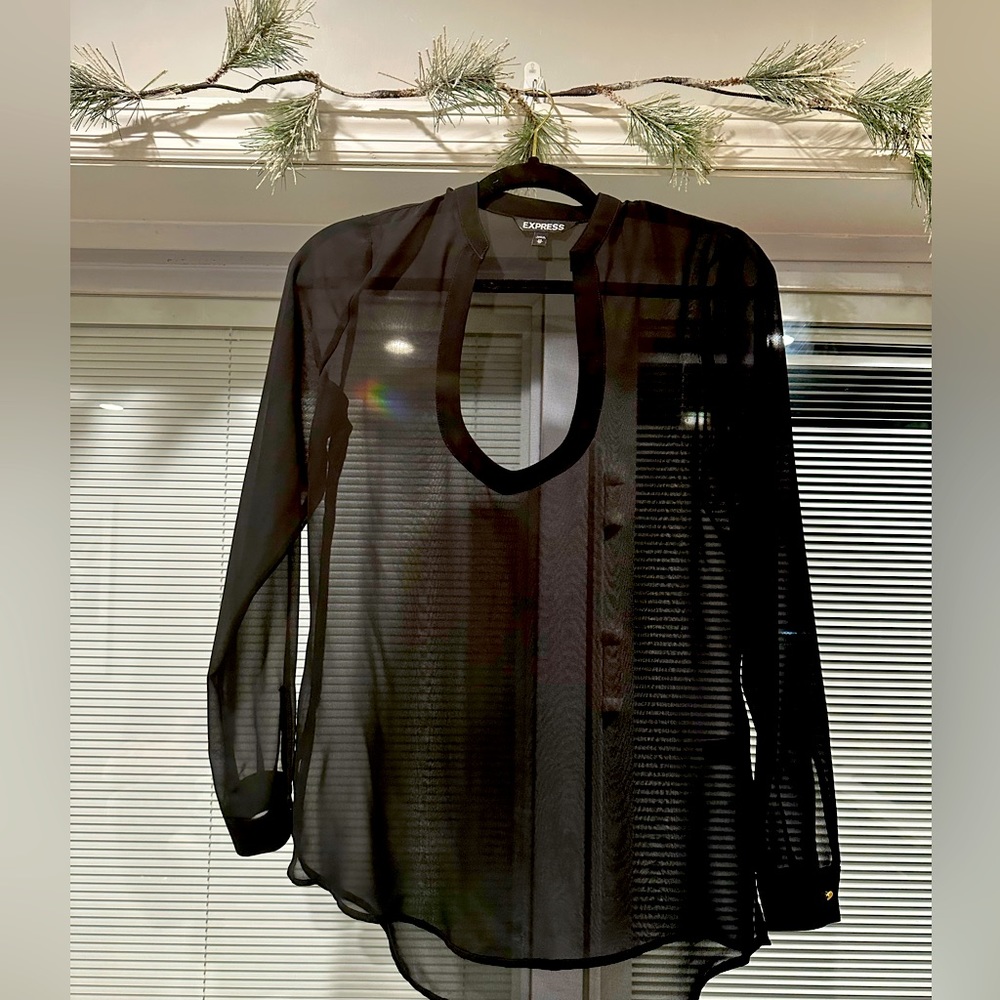 Express  XS Long Sleeve Black